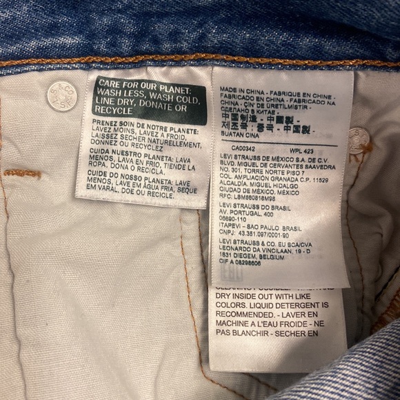Levi’s 501 Original Denim Shorts - Picture 7 of 7